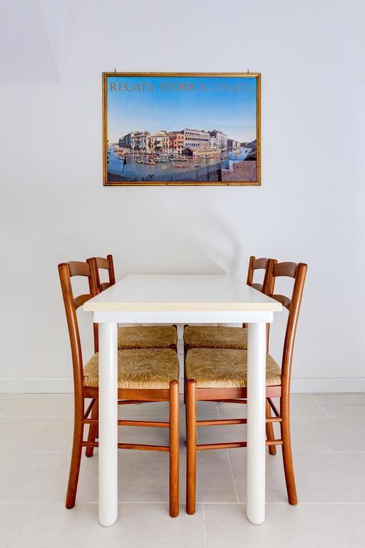Ca' Derai Appartement Venetië Kamer foto