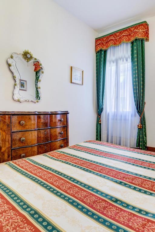 Ca' Derai Appartement Venetië Kamer foto